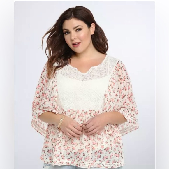 Torrid Floral Lace Inset Chiffon Blouse Size 1/1X US - Picture 1 of 11
